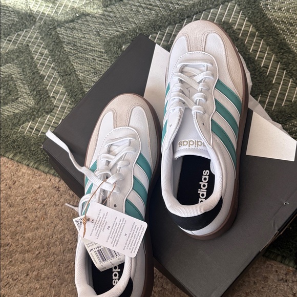 Adidas White and Teal Sneakers with Brown Sole - Picture 2 of 4